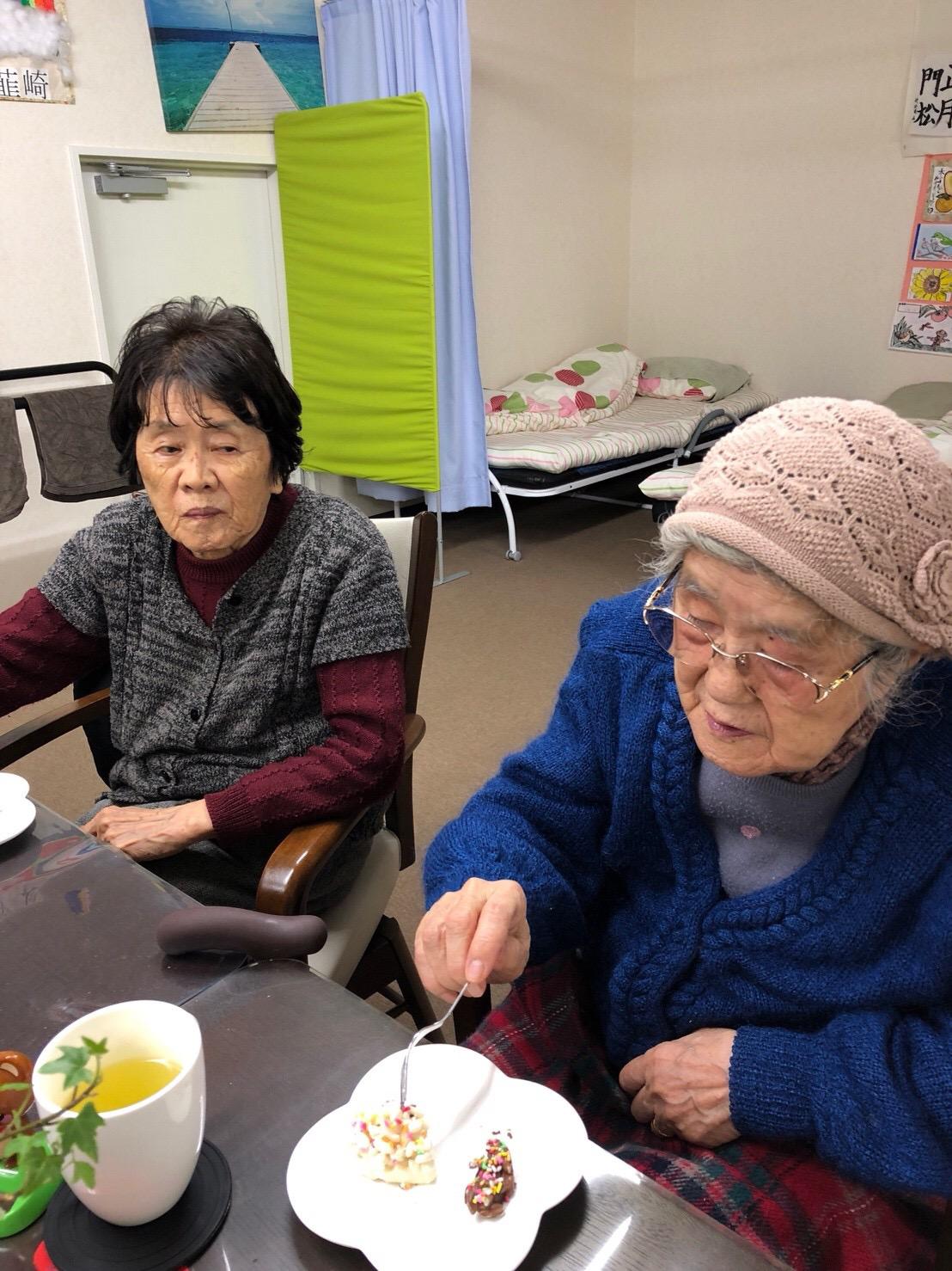 デモ